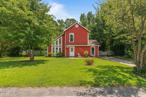 1010 Springdale DR, Jacksonville, NC 28540