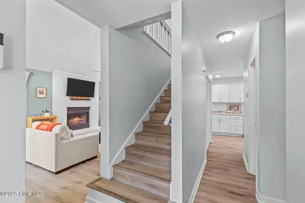 1010 Springdale DR, Jacksonville, NC 28540