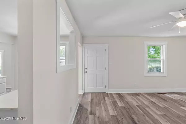 706 Elm ST, Jacksonville, NC 28540