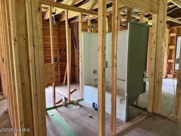 9400 Us Highway 17, Pollocksville, NC 28573