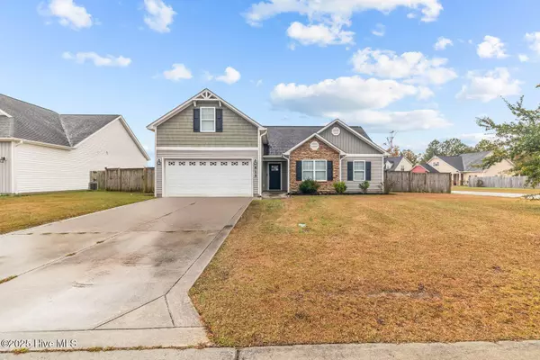 515 New Hanover TRL, Jacksonville, NC 28546