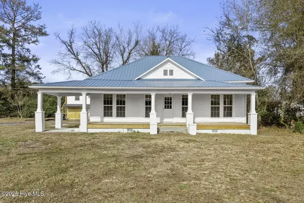 2880 Catherine Lake RD, Richlands, NC 28574