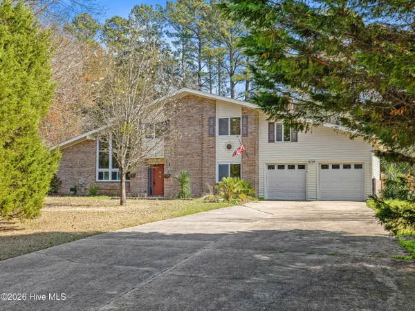 2200 Colony PLZ, Jacksonville, NC 28546