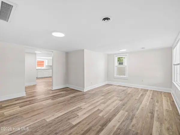 215 Richlands AVE, Jacksonville, NC 28540