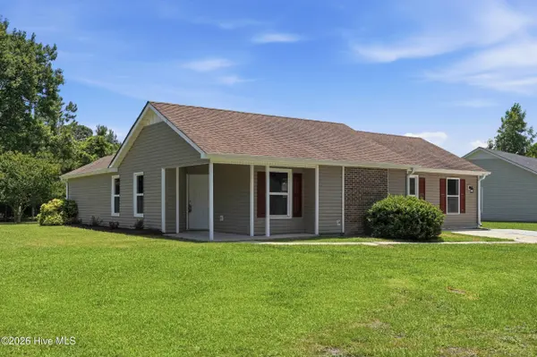 104 Hearthstone CT, Jacksonville, NC 28546