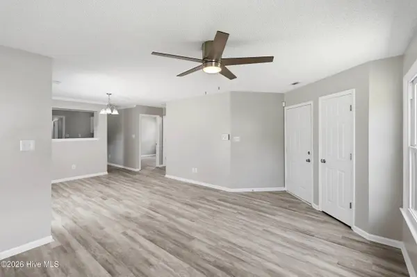 104 Hearthstone CT, Jacksonville, NC 28546