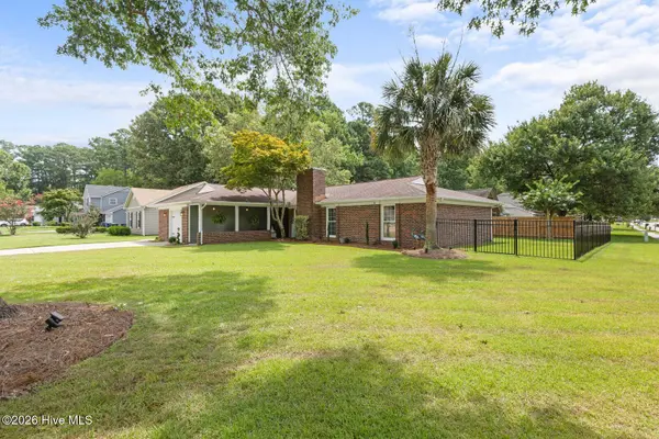 1000 Foscue DR, Jacksonville, NC 28540