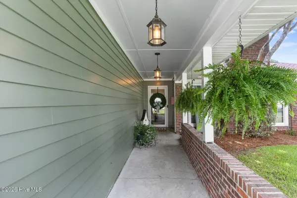 1000 Foscue DR, Jacksonville, NC 28540