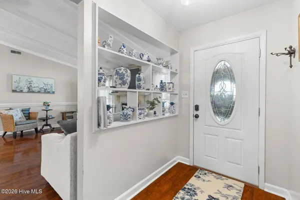 1000 Foscue DR, Jacksonville, NC 28540