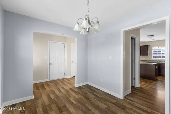 405 Duncan DR S, Richlands, NC 28574