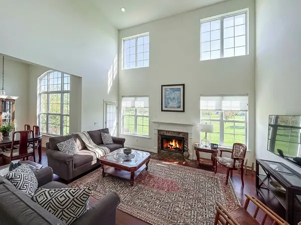 16 Tryall Blvd, Monroe Twp, NJ 08831-5142