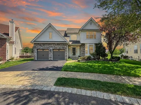 16 Tryall Blvd, Monroe Twp, NJ 08831-5142