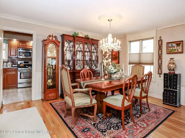 5 Wirt AVE, Staten Island, NY 10309