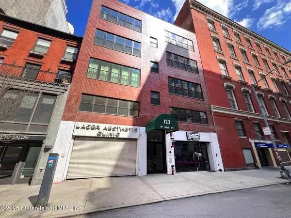 123-125 W 20 ST, New York, NY 10011