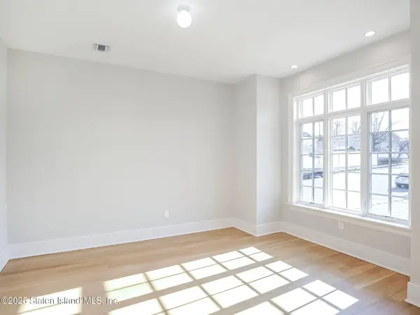 859 Lamont AVE, Staten Island, NY 10309