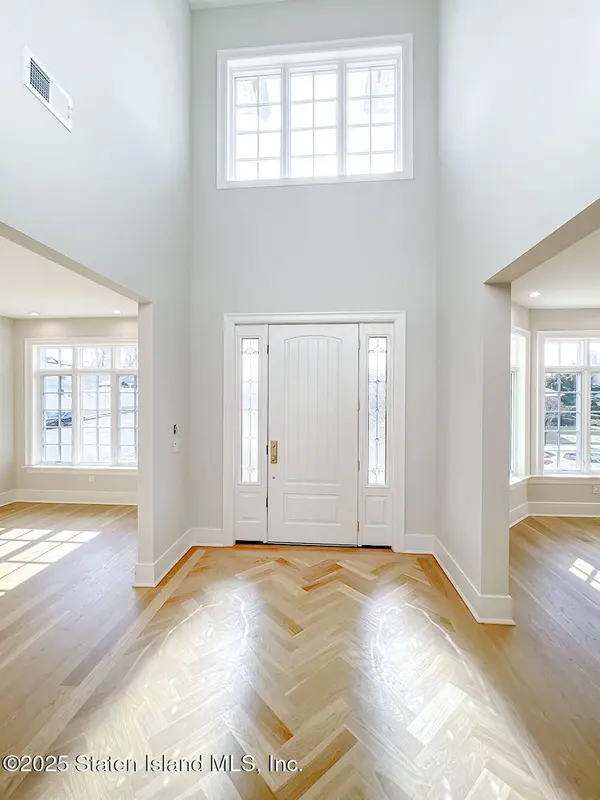 859 Lamont AVE, Staten Island, NY 10309
