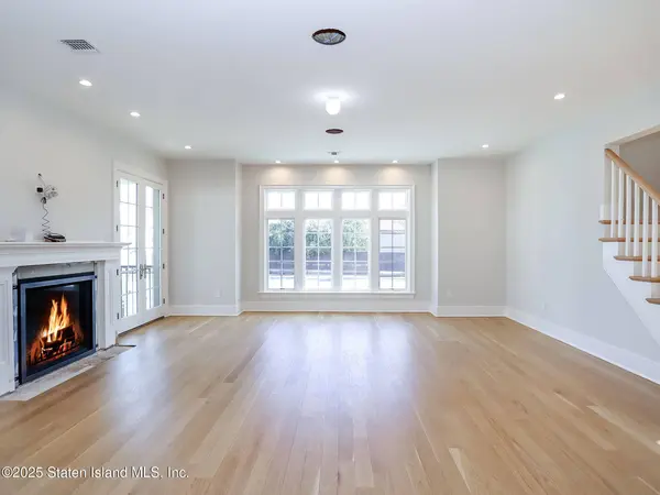 859 Lamont AVE, Staten Island, NY 10309