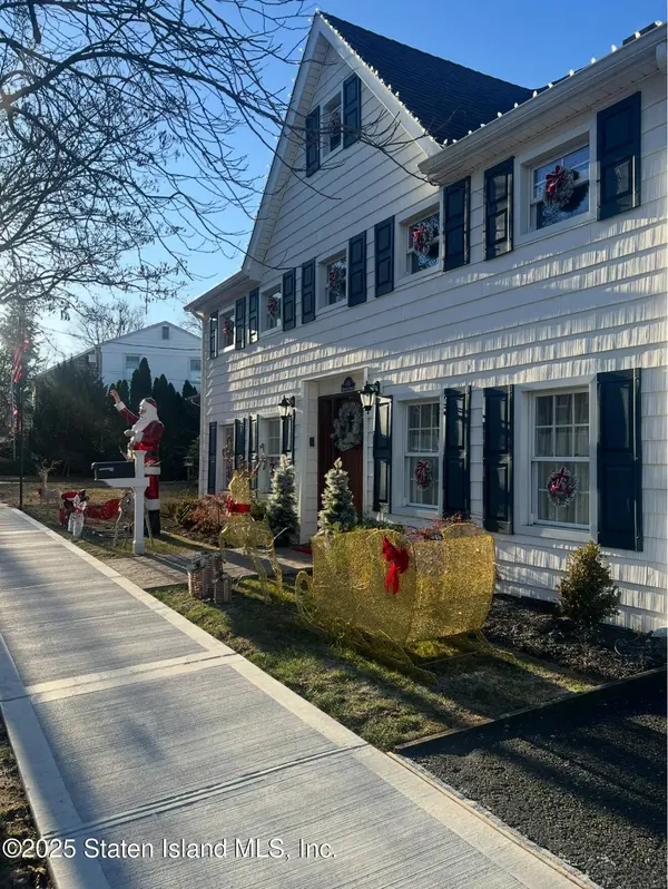 146 Bentley ST, Staten Island, NY 10307