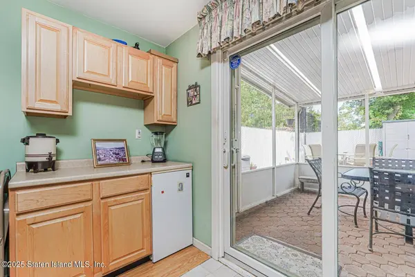 4396 Hylan BLVD, Staten Island, NY 10312