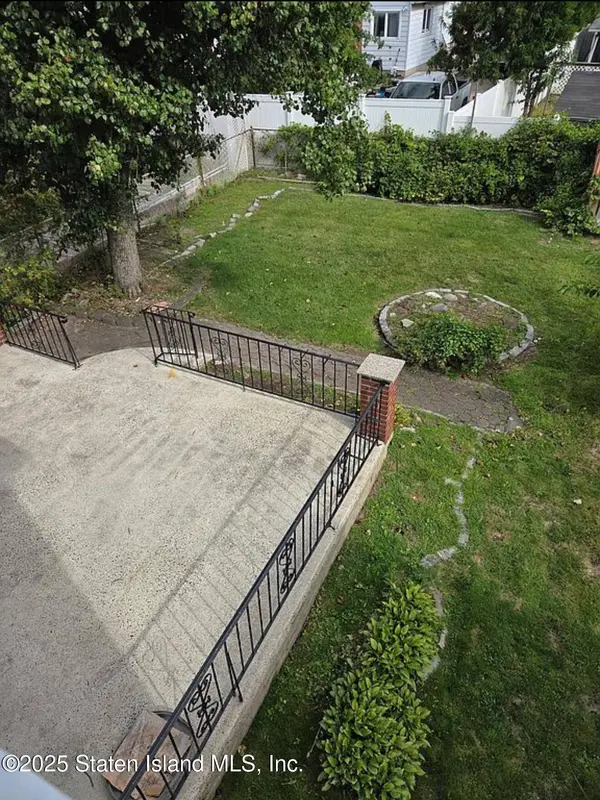 35 Jaffe ST, Staten Island, NY 10314