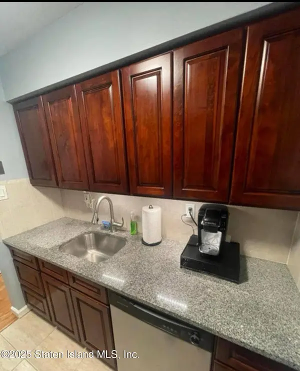 892 Armstrong AVE #2-1, Staten Island, NY 10308