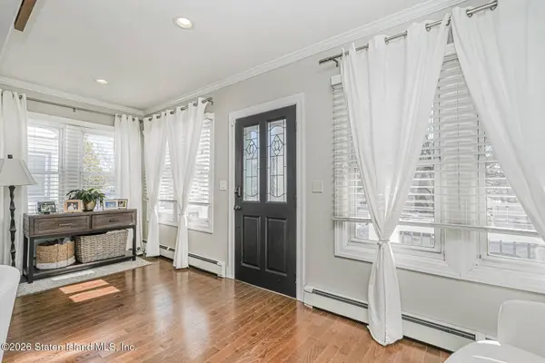 99 Pitney AVE, Staten Island, NY 10309