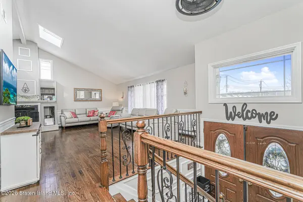 694 Maguire AVE, Staten Island, NY 10309