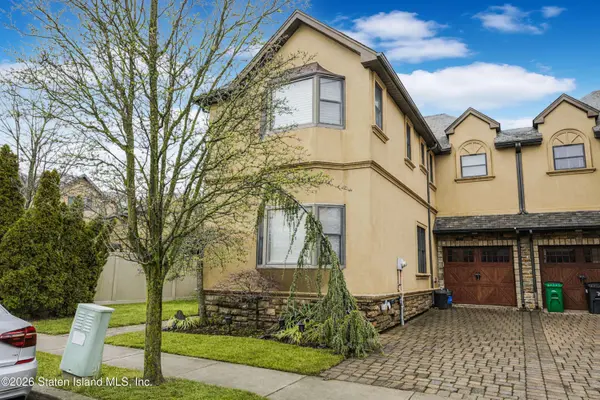 53 Dockside LN, Staten Island, NY 10308