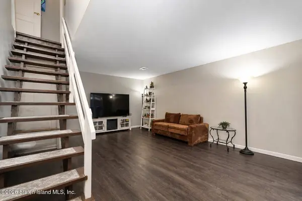 71 Rumson RD, Staten Island, NY 10314