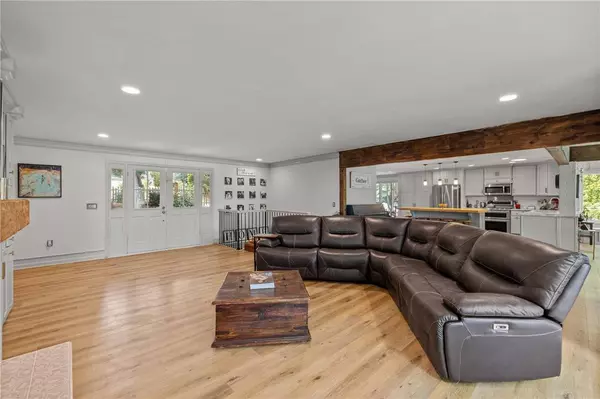 101 Westchester CIR, Seneca, SC 29672