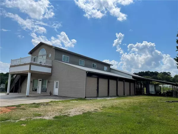 101 Crooked Creek RD, Seneca, SC 29672