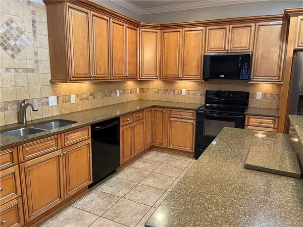 101 Crooked Creek RD, Seneca, SC 29672