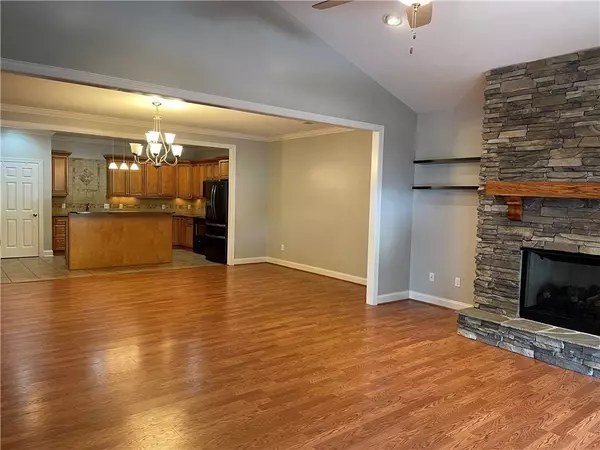 101 Crooked Creek RD, Seneca, SC 29672