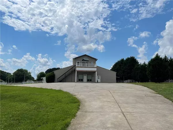 101 Crooked Creek RD, Seneca, SC 29672