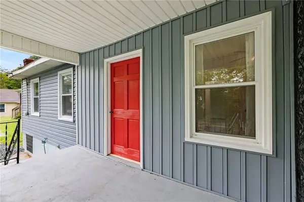 905 E South 2nd ST, Seneca, SC 29679