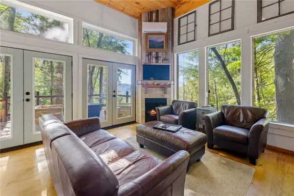 548 Black Rock Mountain Pkwy, Clayton, GA 30525