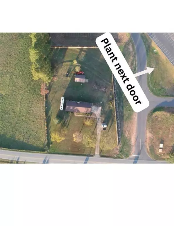 1814 Easley HWY, Piedmont, SC 29673