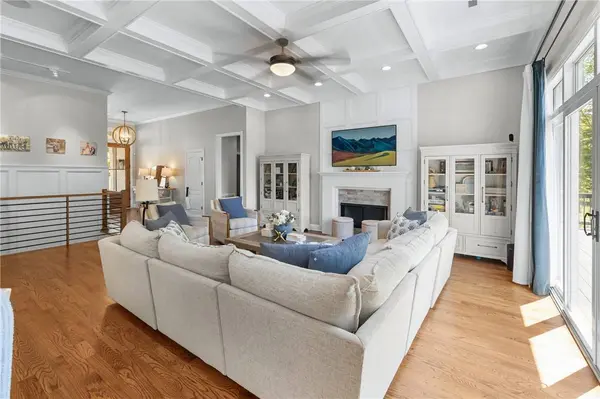 166 S Oak Pointe DR, Seneca, SC 29672