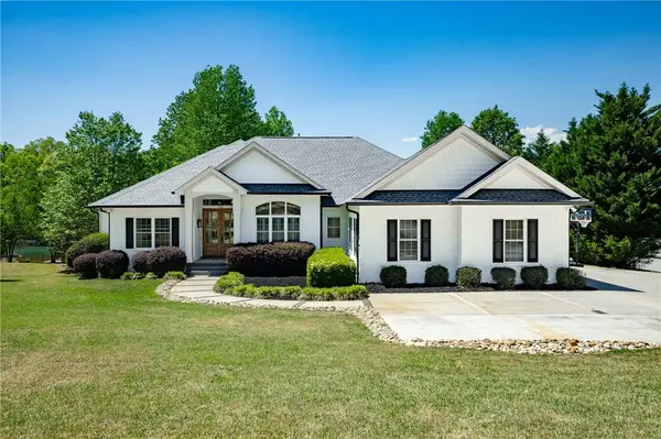 166 S Oak Pointe DR, Seneca, SC 29672