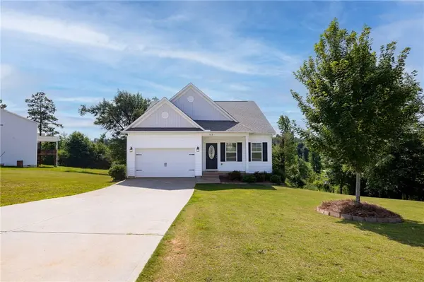 768 Rocky Ridge CIR, Seneca, SC 29678
