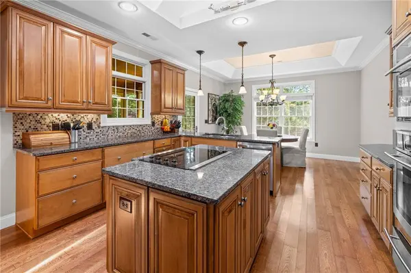 11 Marina Village WAY, Salem, SC 29676