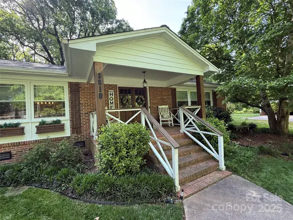 3810 Springway DR, Gastonia, NC 28056