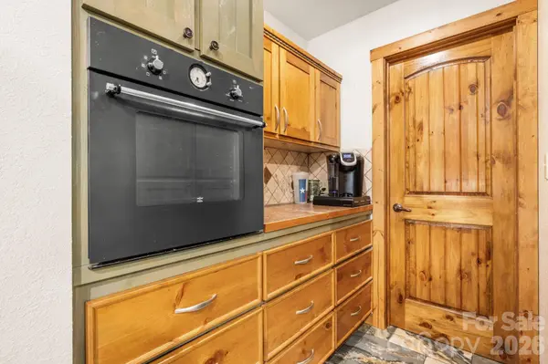 4586 Charlotte ST, Conover, NC 28613