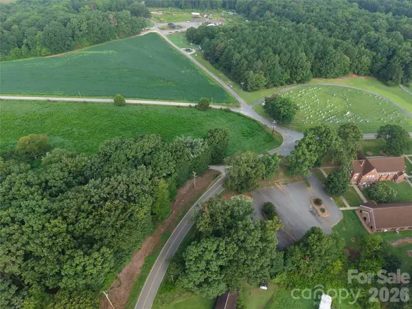6656 Catfish DR, Sherrills Ford, NC 28673
