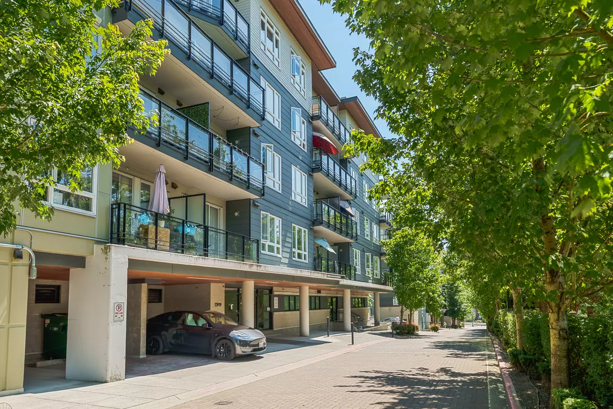 Surrey, BC V3T,13919 Fraser Hwy #410