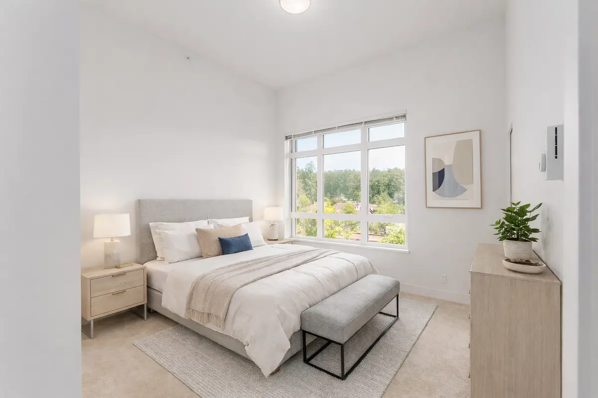 13919 Fraser Hwy #410, Surrey, BC V3T