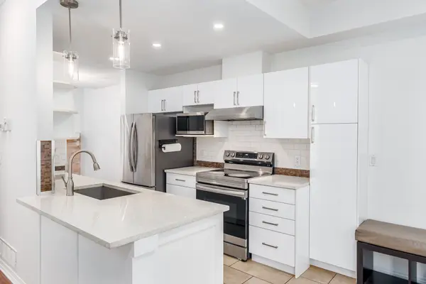 15030 58 Ave #34, Surrey, BC V3S 9G3