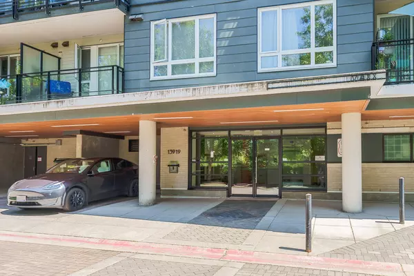 Surrey, BC V3T,13919 Fraser Hwy #410