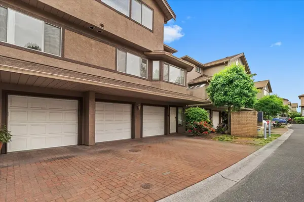 5380 Smith Dr #16, Richmond, BC V6V 2K8