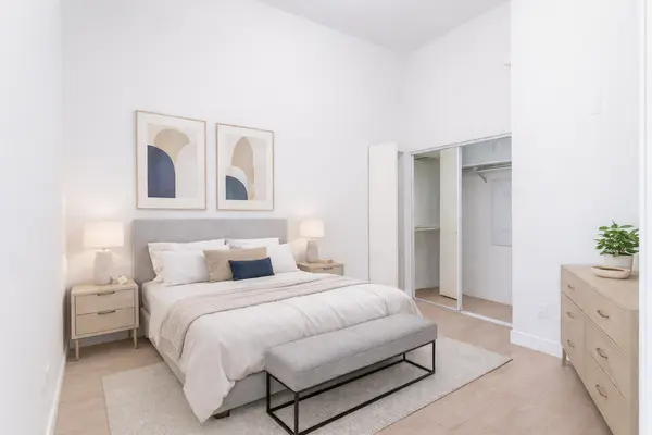 13919 Fraser Hwy #410, Surrey, BC V3T